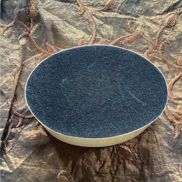 Cat & Mouse Faux Scrimshaw Oval Trinket Box 1990s - Picture 2 of 10